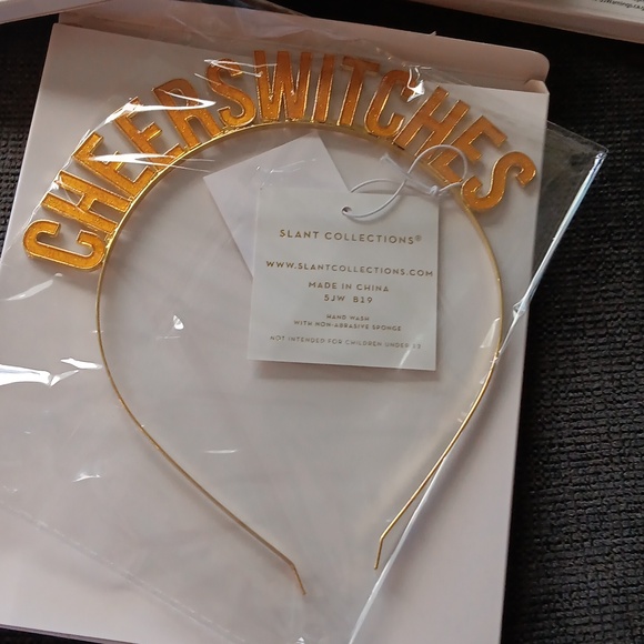 Lot of 5 Cheers Witches Headbands - Picture 2 of 4